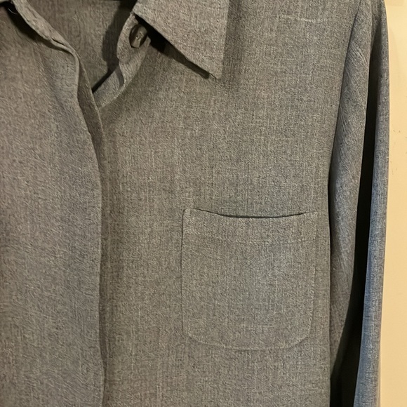 2/$30 NY & Co New York and Company Grey Blouse Size Large - Picture 10 of 14